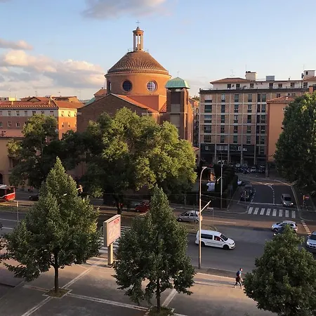 Bologna Holiday Inn * ボローニャ